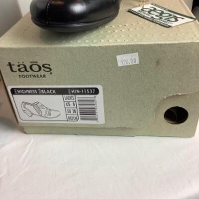 P - 489 Designer Brand Shoe Lot, Size 8 ( 4 ) 