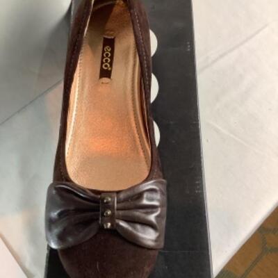 P - 490 Designer Shoe Lot Size 8/8.5 