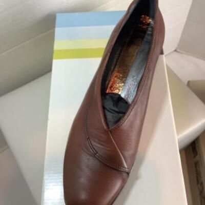 P - 491 Designer Sketcher, Hispanitas Shoe Lot Sizes 7, 8 