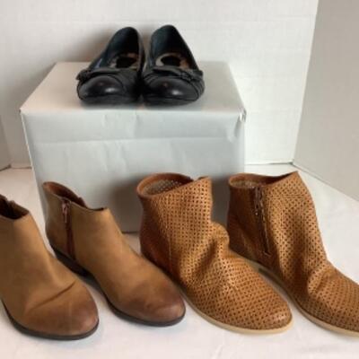 P - 495 Designer Brand Shoe Lot Size 8 ( 3 per ) 