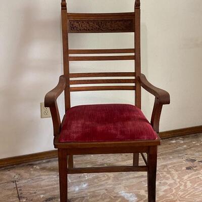 Super Sturdy Oak Antique Chair 