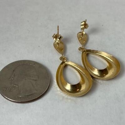 K556 14k Yellow Gold Diamond Cut Hollow Dangle Earrings 