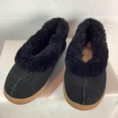 P - 506 Designer Brand Shoe Lot Size 7