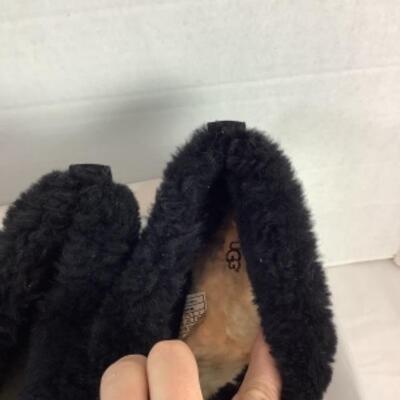 P - 506 Designer Brand Shoe Lot Size 7