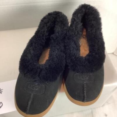 P - 506 Designer Brand Shoe Lot Size 7