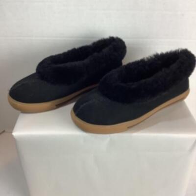 P - 506 Designer Brand Shoe Lot Size 7