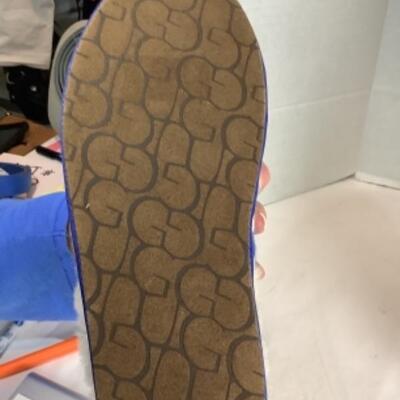 P - 507 NEW IN BOX Designer Brand Shoe Lot Size 8 