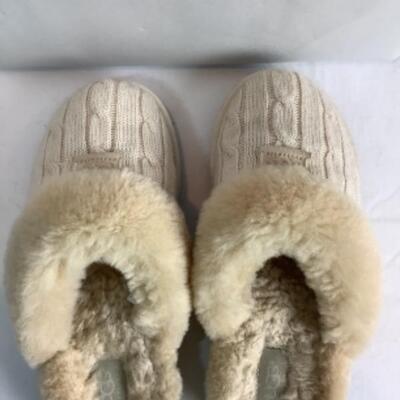 P - 508. Designer Brand Shoe Lot Size 8 