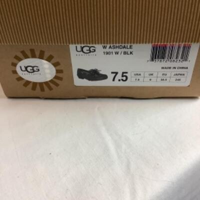 P - 509 Designer Brand Shoe Lot Size 7.5 