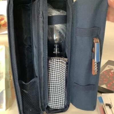 G - 526. Wine connoisseurs essentials