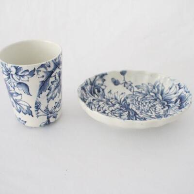 Lot #186: Vintage James Kent Old Foley Chrysanthemum Soap Dish and Cup