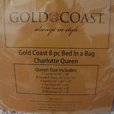 Lot #191: New in Package Gold Coast 8 Piece Bed in a Bag Queen Size 