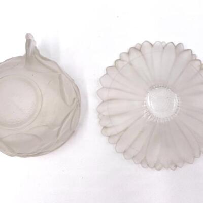 LIBBEY GLASS CO â€œWORLDâ€™S FAIRâ€ FROSTED GLASS FLOWER TEACUP AND SAUCER