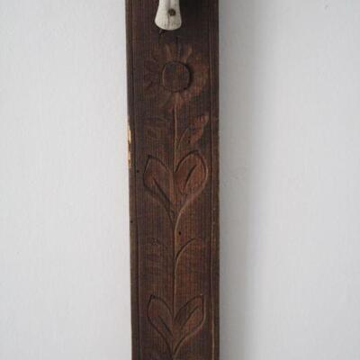 Lot #195: Vintage Wooden Crucifix Ceramic Jesus 