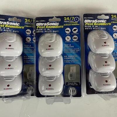 Three Packs Ultrasonic Pest Repellers 