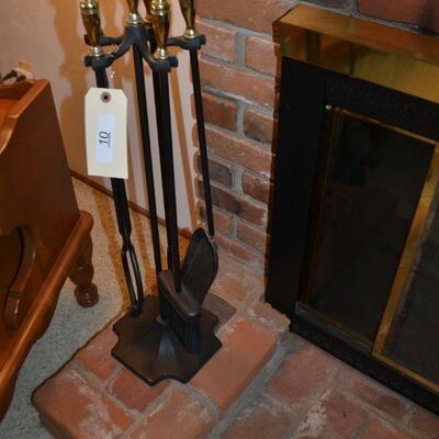 LOT 10 FIRE PLACE TOOLS