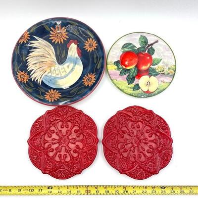 PAINTED PLATES SET OF 4