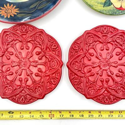 PAINTED PLATES SET OF 4