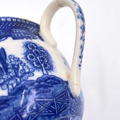VINTAGE â€œBLUE WILLOWâ€ TEACUPS AND SAUCERS SET OF 3