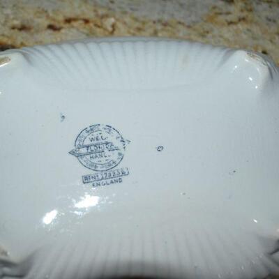 LOT 71  VINTAGE COVERED DISH
