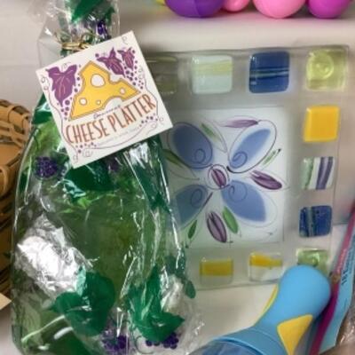 G - 536  Spring / Easter Lot  