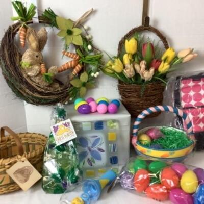 G - 536  Spring / Easter Lot  