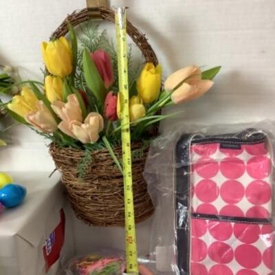 G - 536  Spring / Easter Lot  