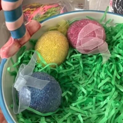 G - 536  Spring / Easter Lot  