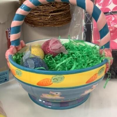 G - 536  Spring / Easter Lot  