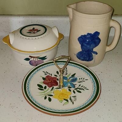 Lot 8K: Stangl Pottery and More