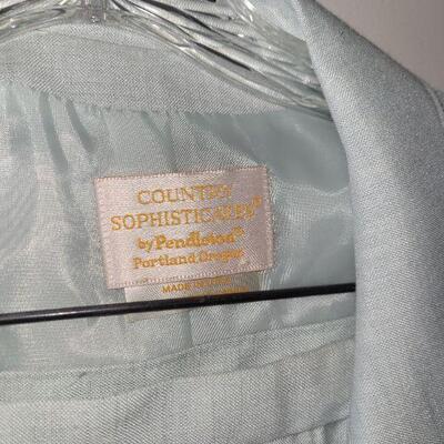 Lot 181: Ladies Suit Lot (Jacket & Skirt) Size 18