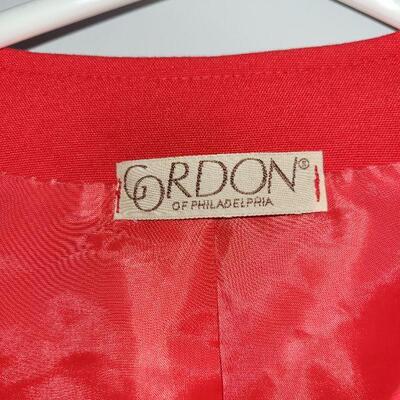 Lot 182: Ladies Skirt & Jacket Suit (Size 16)