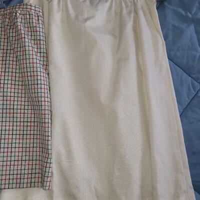 Lot 185: Ladies Skirt Lot Size 24