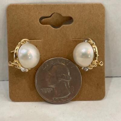 K563 14k Yellow Gold Diamond and Pearl French Back Earrings 