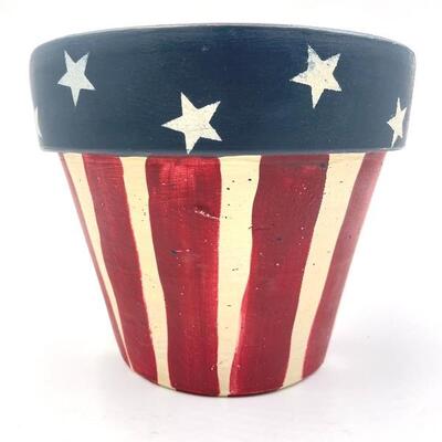 â€œSTARS AND STRIPESâ€ TERRACOTTA FLOWER POT
