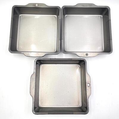 BAKING PANS SET OF 9