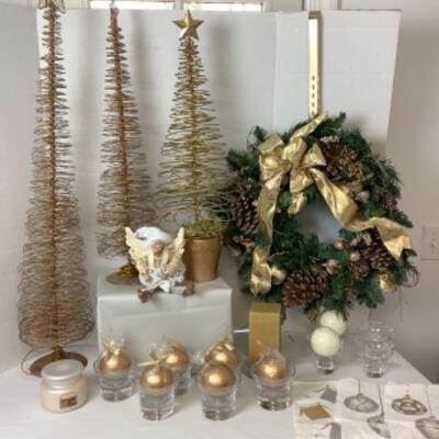 G - 540. Golden Holiday Lot 