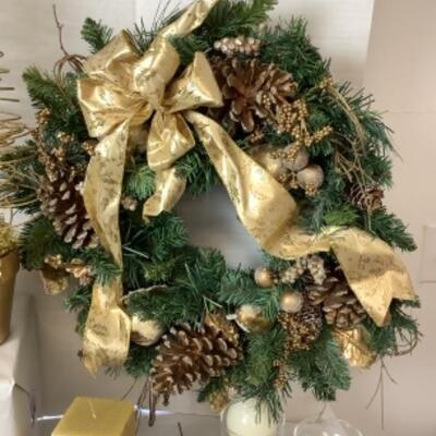 G - 540. Golden Holiday Lot 