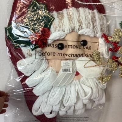 G - 800 Santaâ€™s Boots & More 