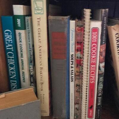 Lot 67D: Cookbooks
