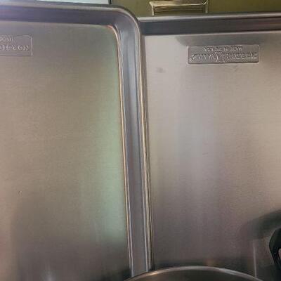 Lot 12K: Nordic Baking Pans, Vintage Kitchen and more.