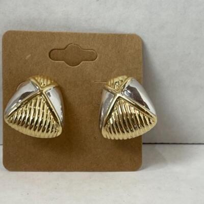 K573 14k Yellow and White Gold â€œXâ€ Style Earrings 