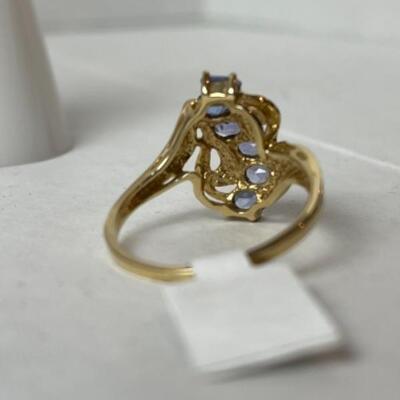K582 10k Yellow Gold Purple Stone Ladies Ring 