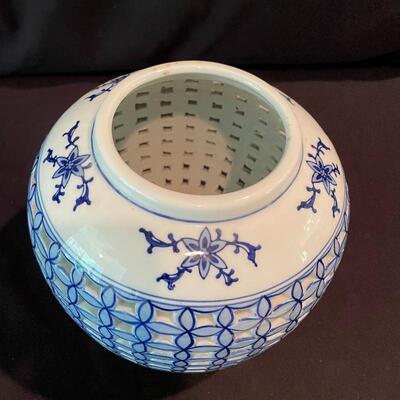 Lot 119 - Cherry Blossom Vase with Planter and Mugs