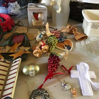 Lot 71D Christmas Galore