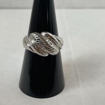 K583 10k Yellow Gold Diamond Cut Shrimp Style Ladies Ring 