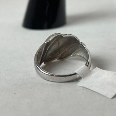 K583 10k Yellow Gold Diamond Cut Shrimp Style Ladies Ring 