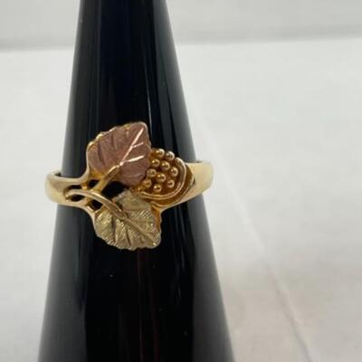K585 10k Yellow and Rose Gold Grape Leaf Design Ladies Ring 