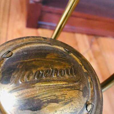 Lot 46L: Neverout Lamp
