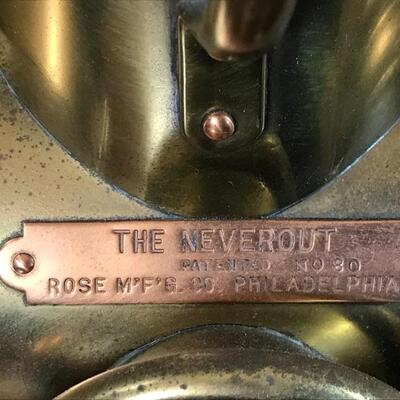 Lot 46L: Neverout Lamp